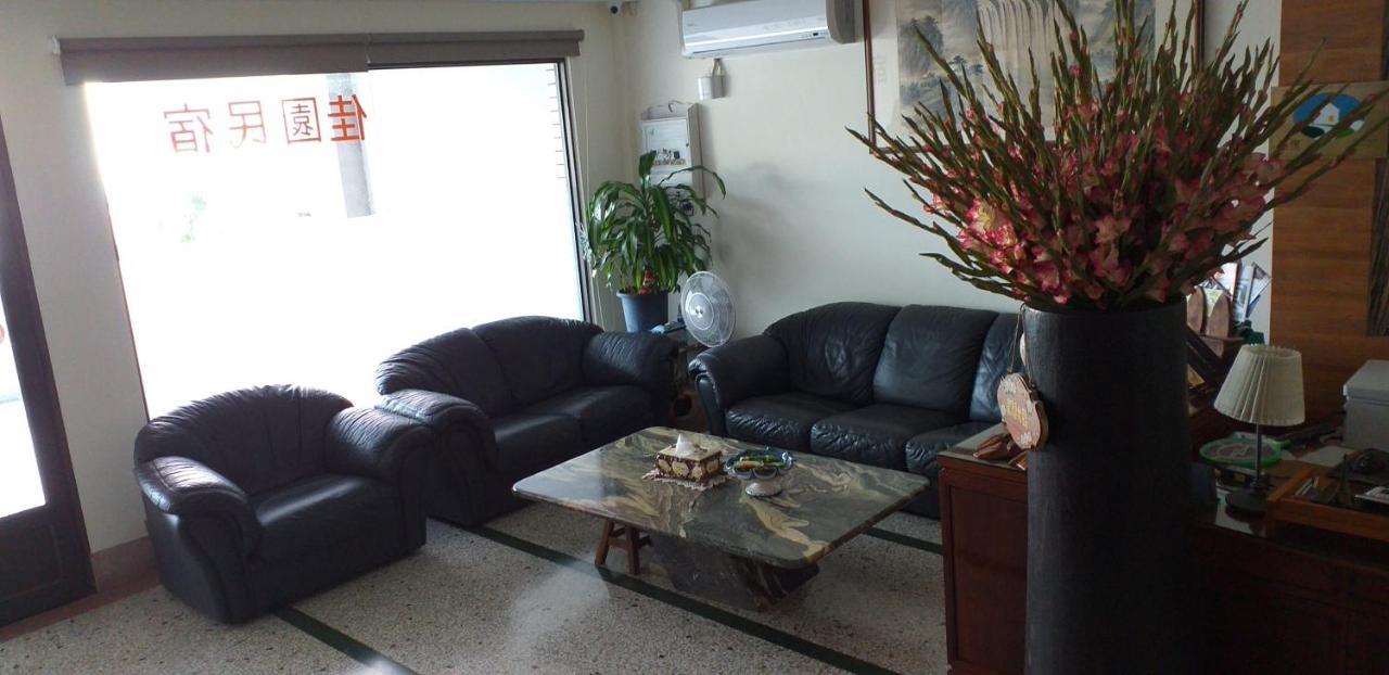 Jia Yuan Homestay Hengchun Exterior photo