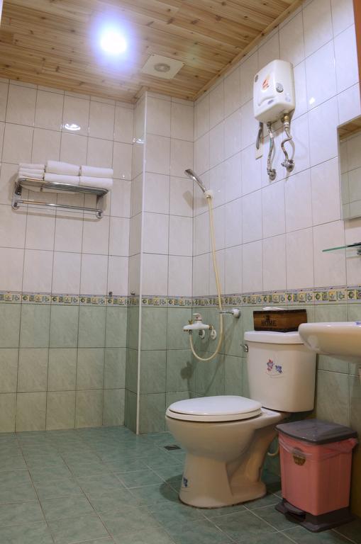Jia Yuan Homestay Hengchun Exterior photo