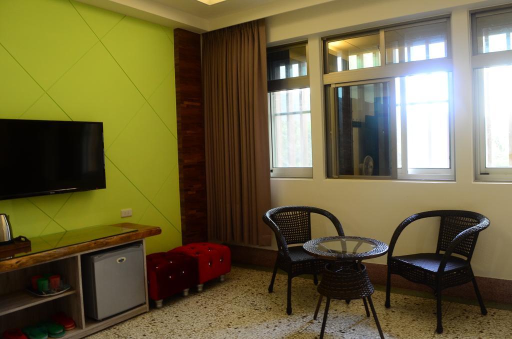 Jia Yuan Homestay Hengchun Exterior photo