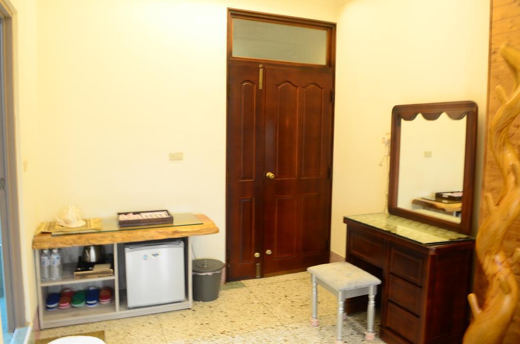 Jia Yuan Homestay Hengchun Exterior photo