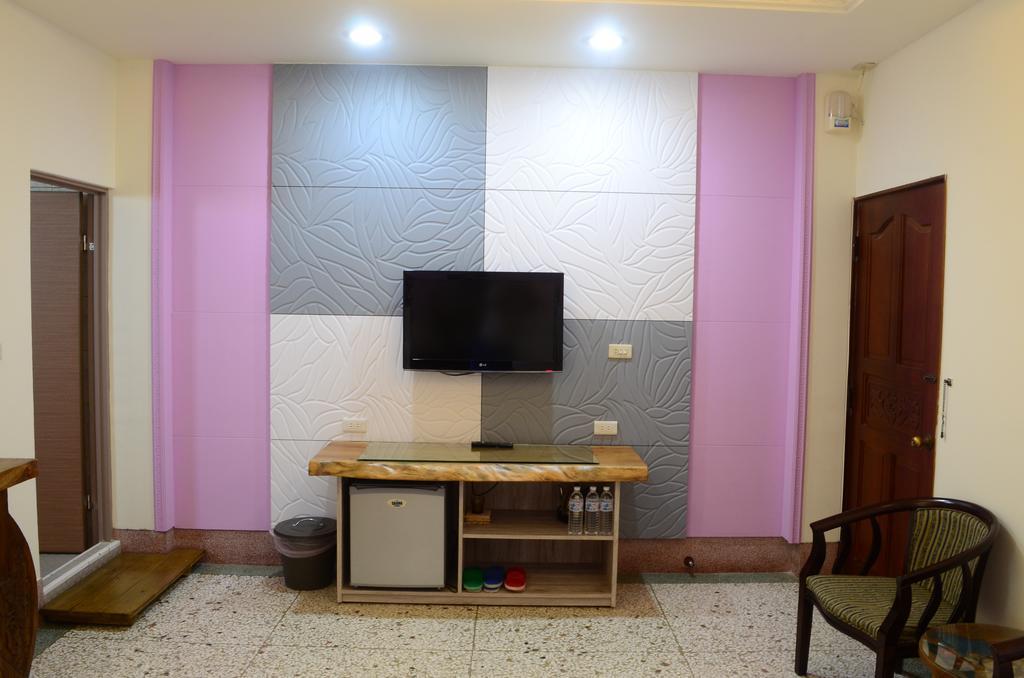 Jia Yuan Homestay Hengchun Exterior photo