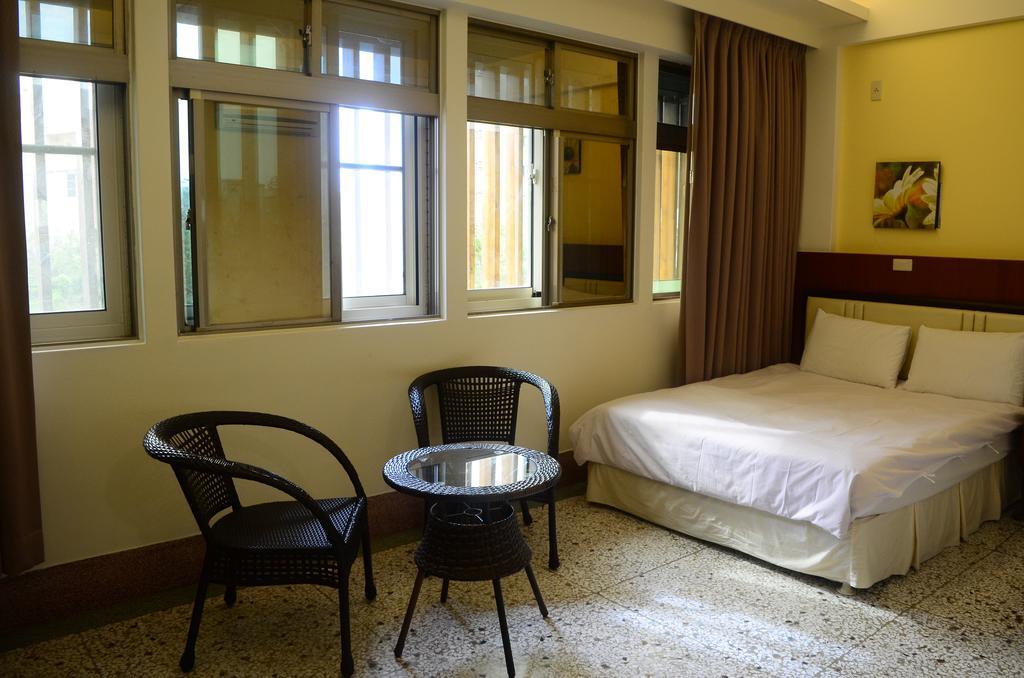 Jia Yuan Homestay Hengchun Exterior photo