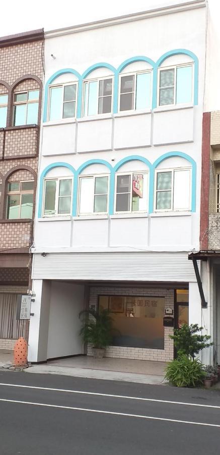Jia Yuan Homestay Hengchun Exterior photo
